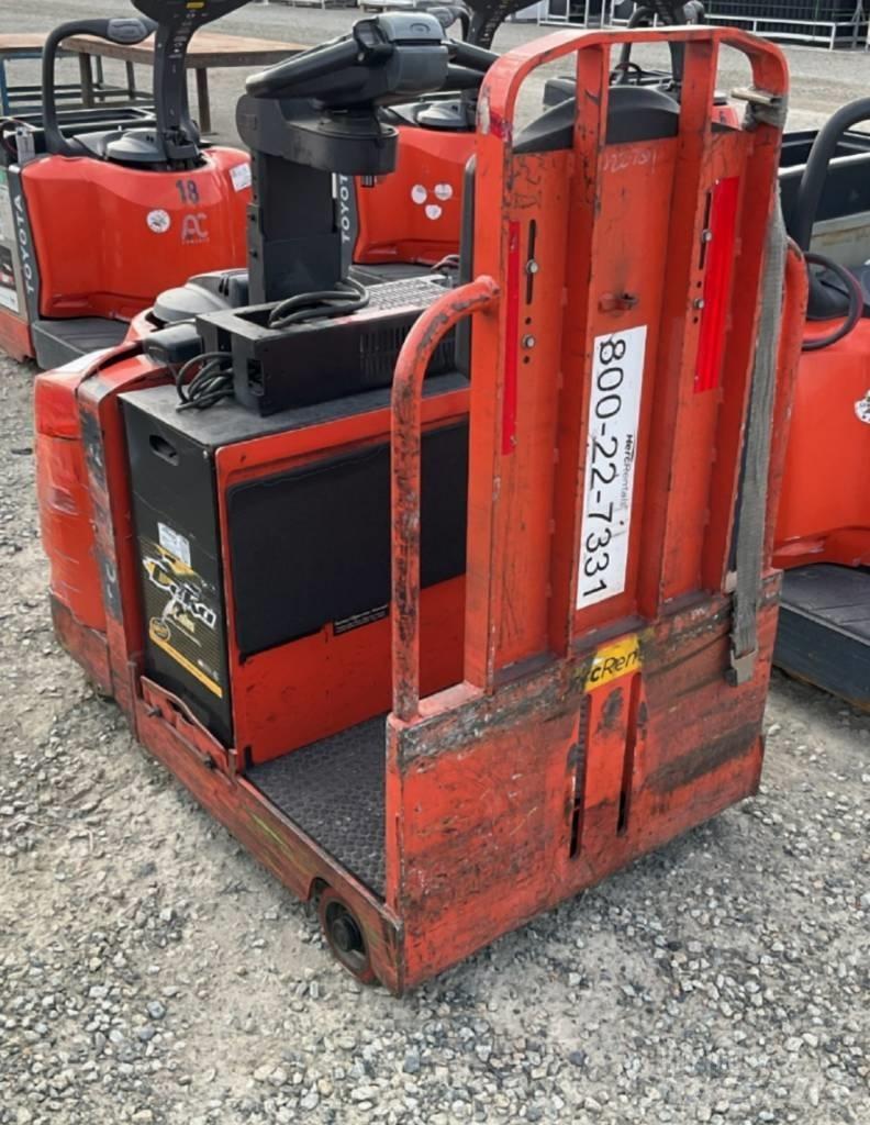 Toyota 8TB50 Tow truck