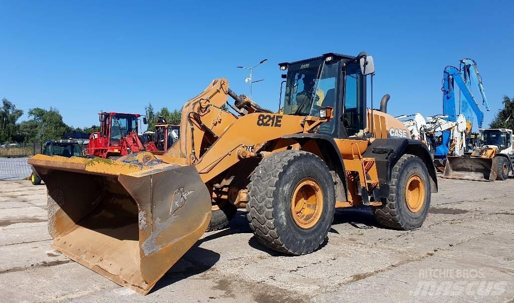 CASE 821 E Wheel loaders