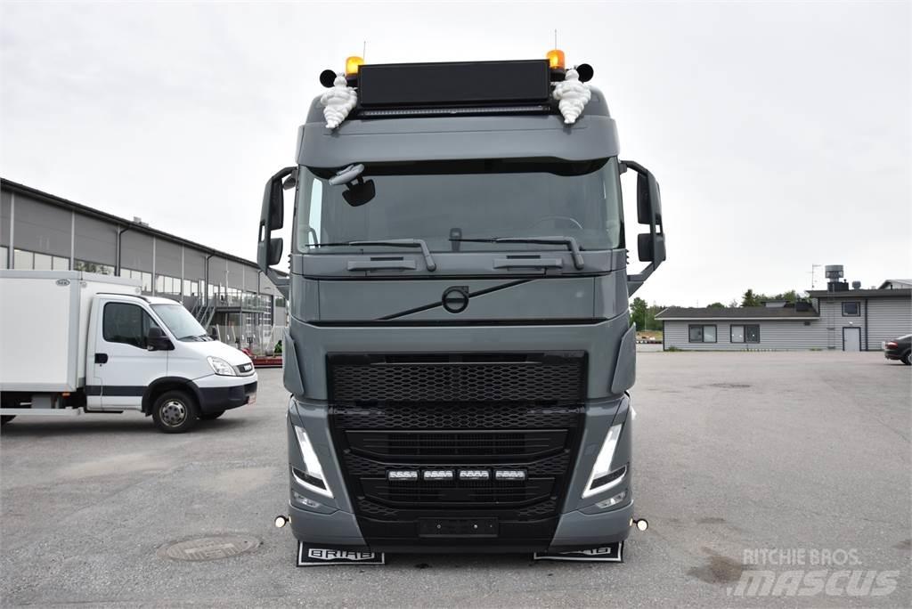 Volvo FH 500 8x4 Hook lift trucks