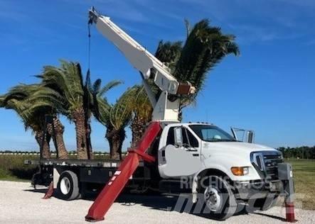 Ford F 750 Truck mounted cranes