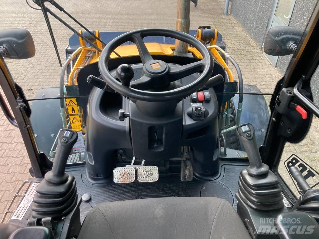 JCB 3 CX Backhoe