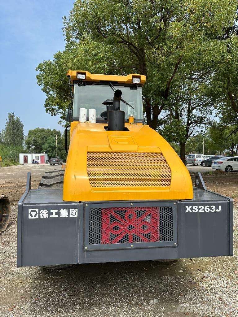 XCMG 263J Single drum rollers