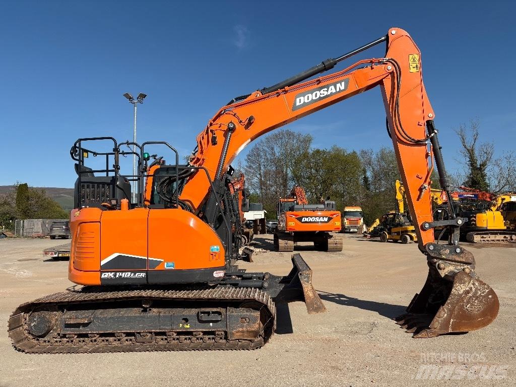 Doosan DX140LCR-7 Crawler excavators