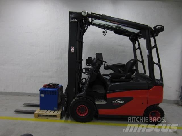 Linde E25R Electric forklift trucks