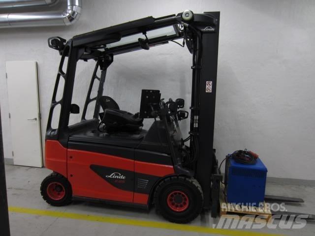 Linde E25R Electric forklift trucks