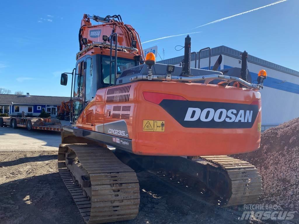 Doosan DX 235 LC-5 Crawler excavators