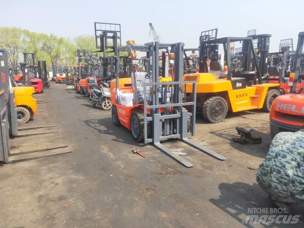 Heli K35 Telescopic handlers