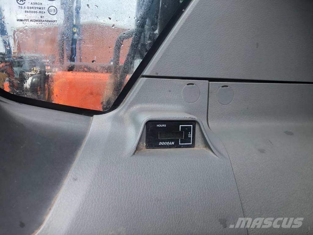 Doosan DX 225 LC-5 Crawler excavators