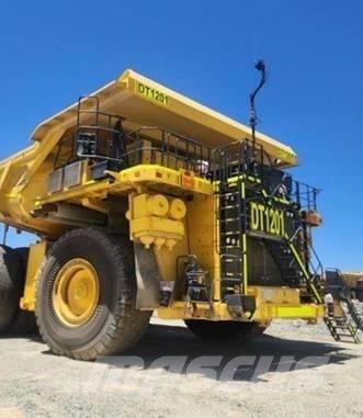 Komatsu 830 E-5 Articulated Haulers