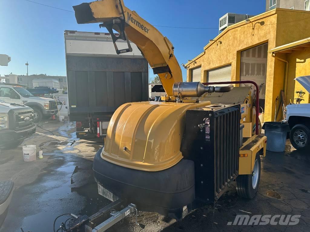 Vermeer BC1500 Wood chippers