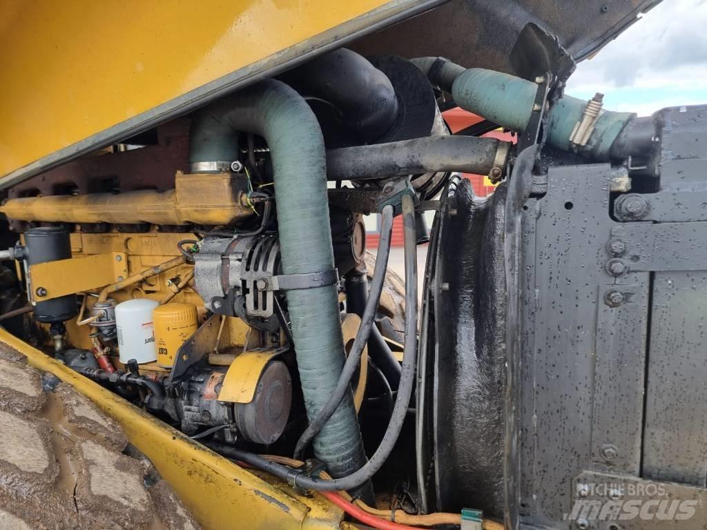 CAT CS 683 E Single drum rollers