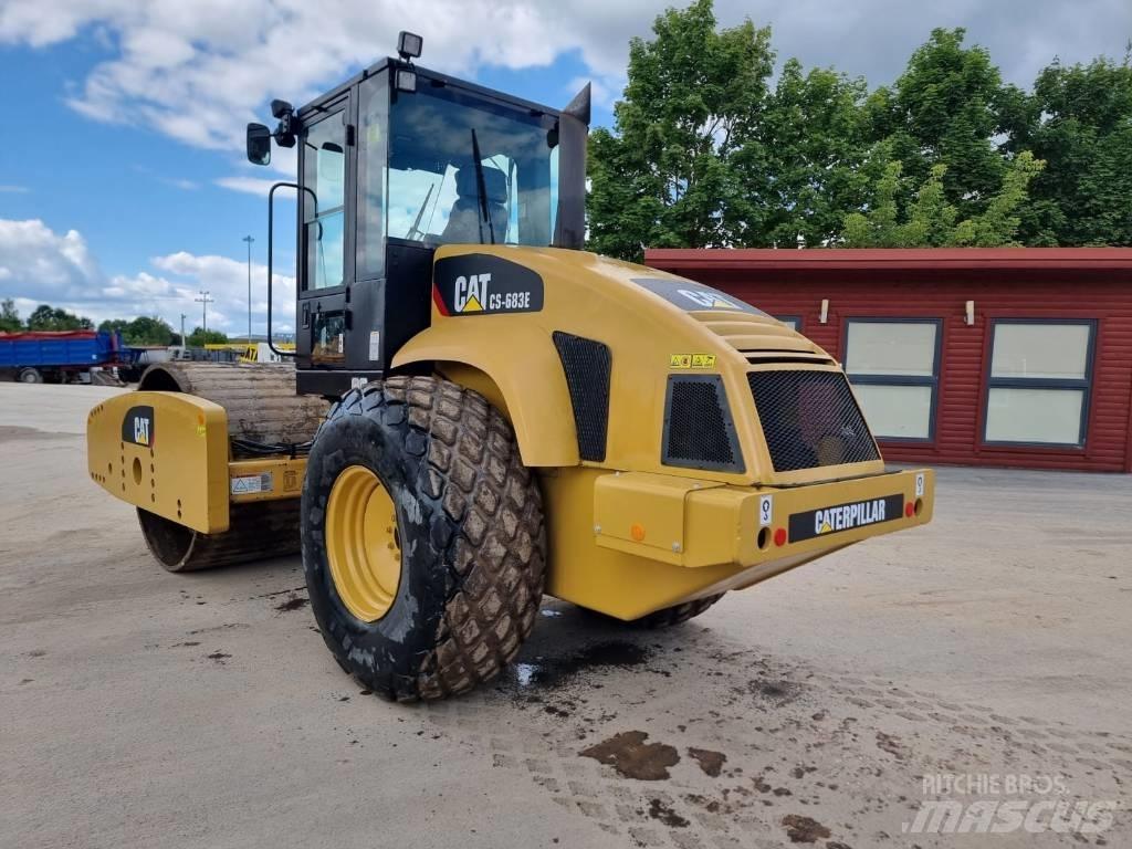 CAT CS 683 E Single drum rollers