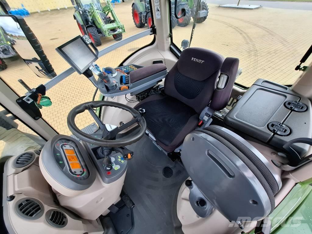 Fendt 828 Profi Plus Tractors