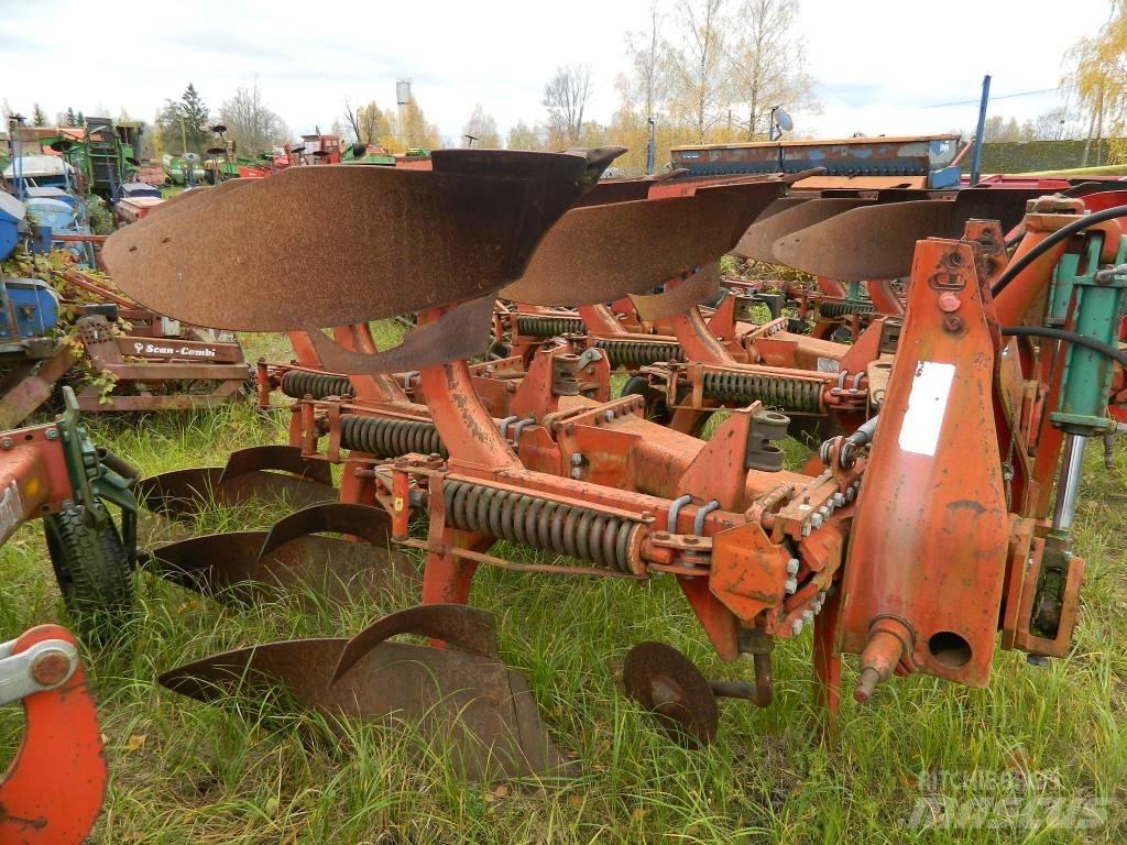 Fraugde 3 Reversible ploughs
