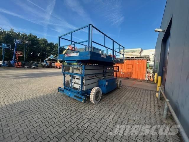 Holland Lift A151EV Scissor lifts