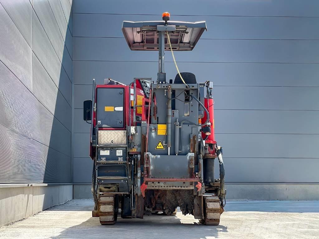 Wirtgen W 100 FI Asphalt cold milling machines