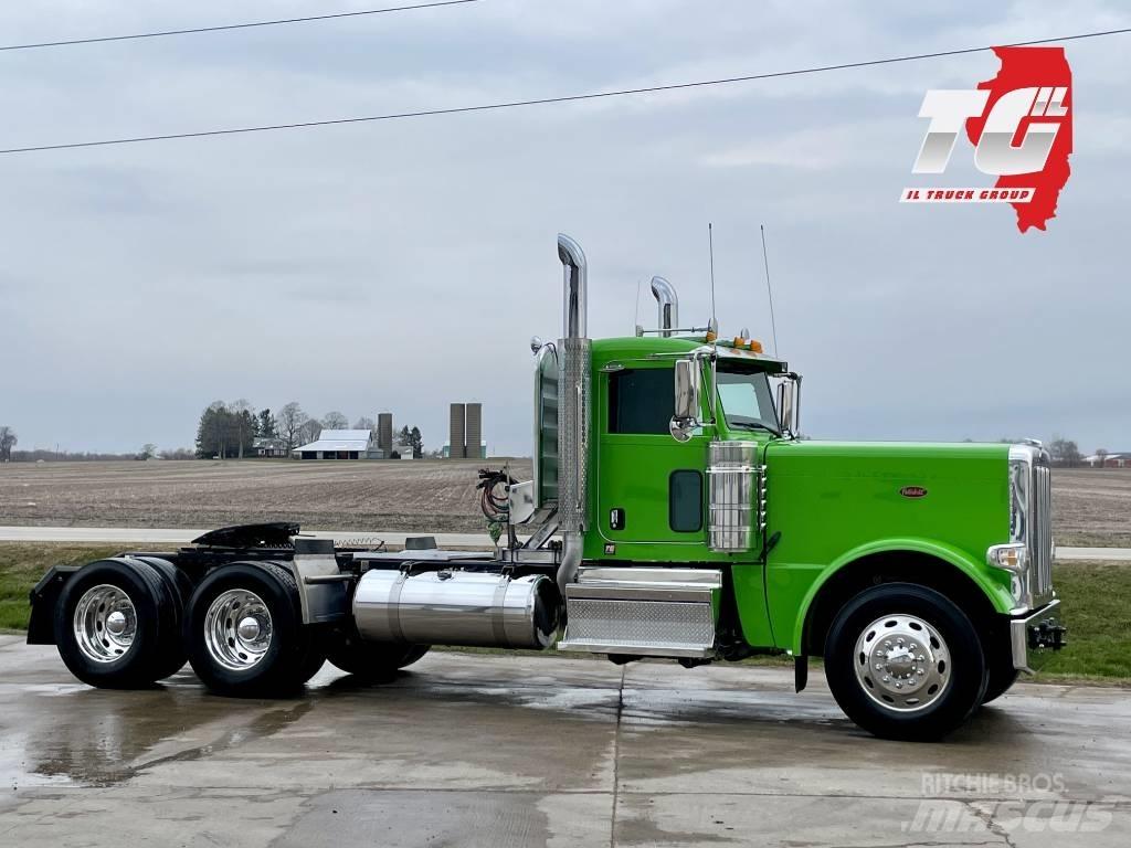 Peterbilt 389 Prime Movers