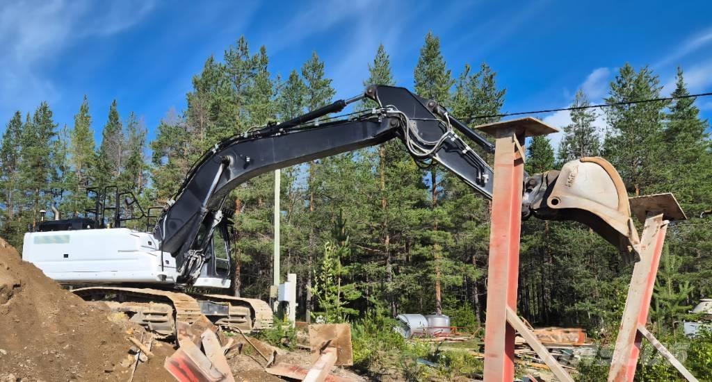 Hidromek HMK 300 LC Crawler excavators