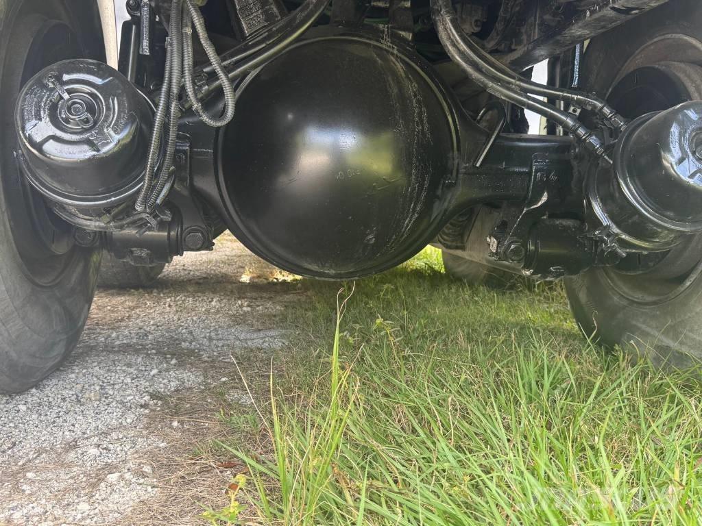 Freightliner M2 Commercial vehicle