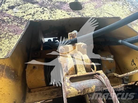 CASE 450D Pipelayer dozers