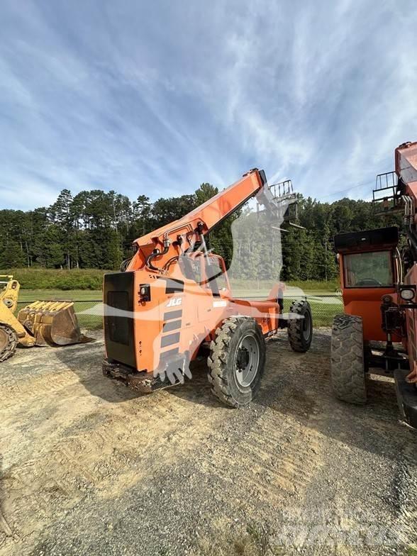 SkyTrak 6036 Telescopic handlers