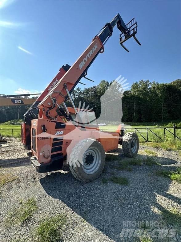 SkyTrak 6042 Telescopic handlers