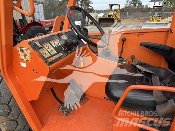 SkyTrak 6042 Telescopic handlers