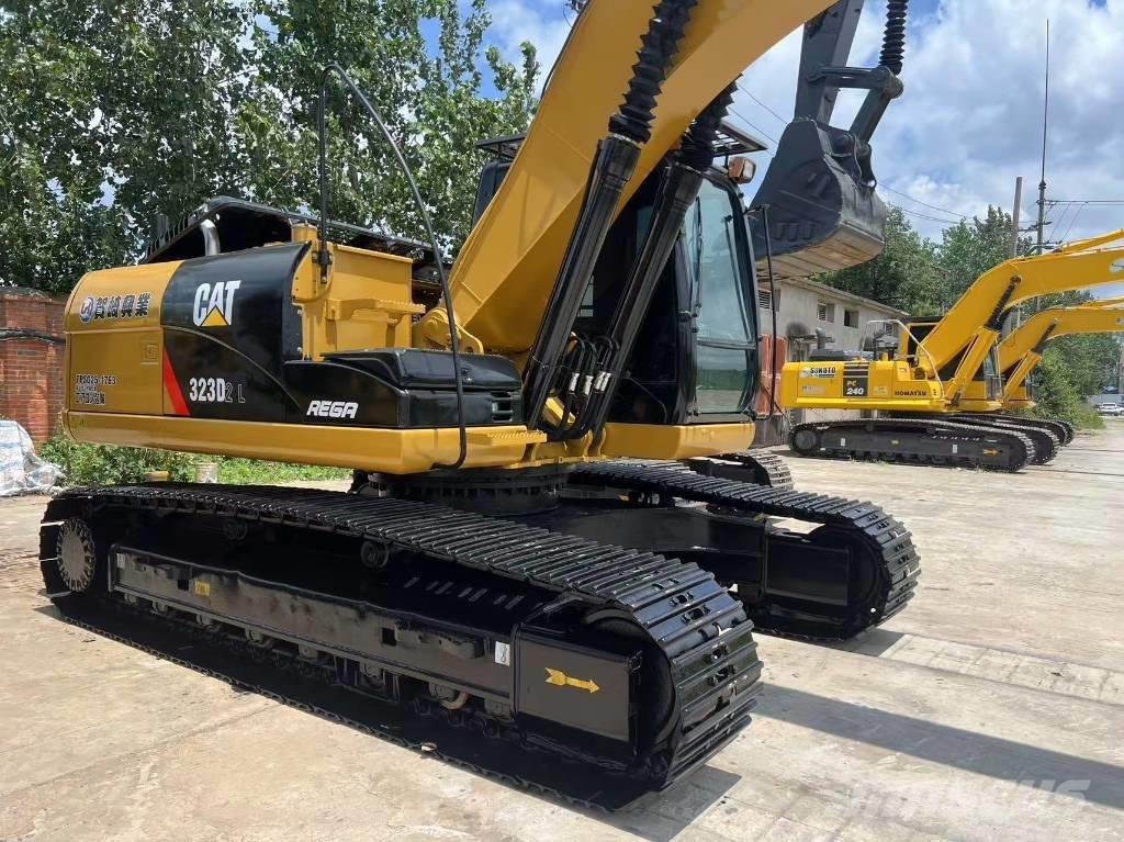 CAT 323d2l Mini excavators  7t - 12t