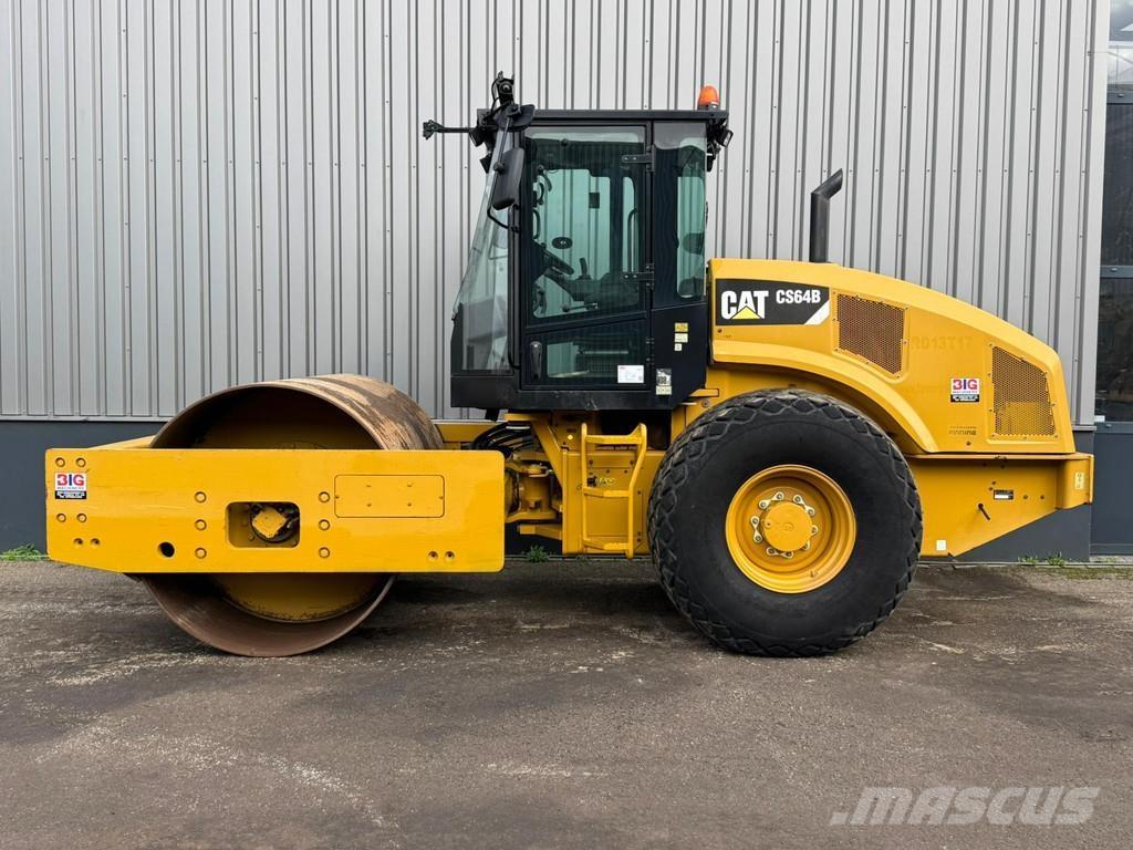 CAT CS64B Single drum rollers