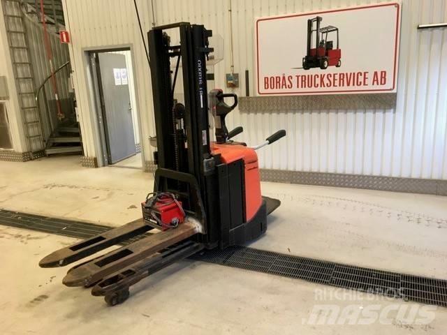 BT SPE 125 L Pedestrian stacker