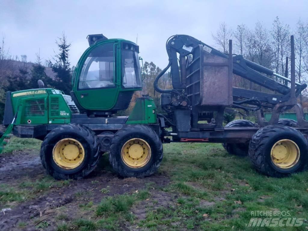 John Deere 1210 E Forwarders