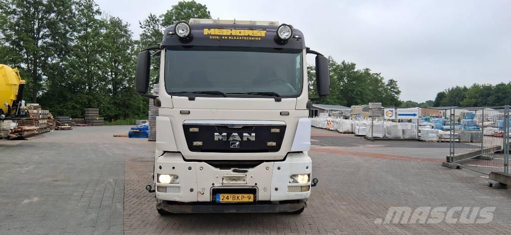 MAN 35.480 Commercial vehicle