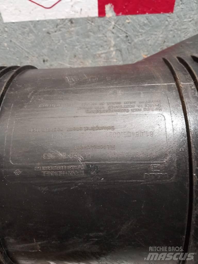 MAN TGX  81084006034 Cabins and interior