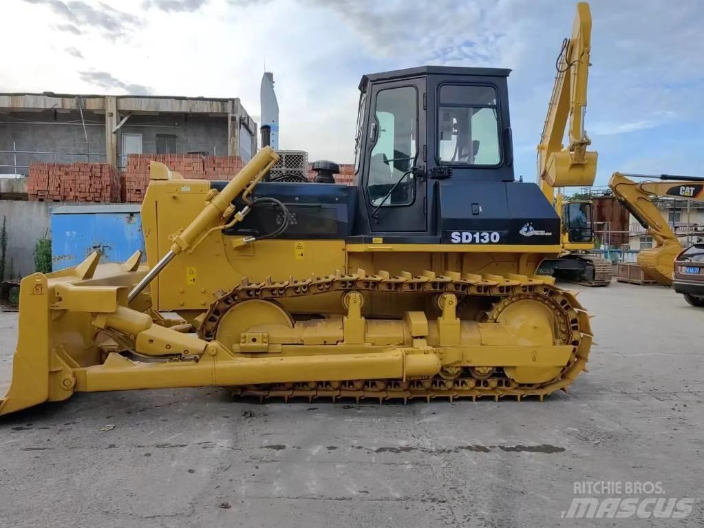 Shantui SD13 Crawler dozers