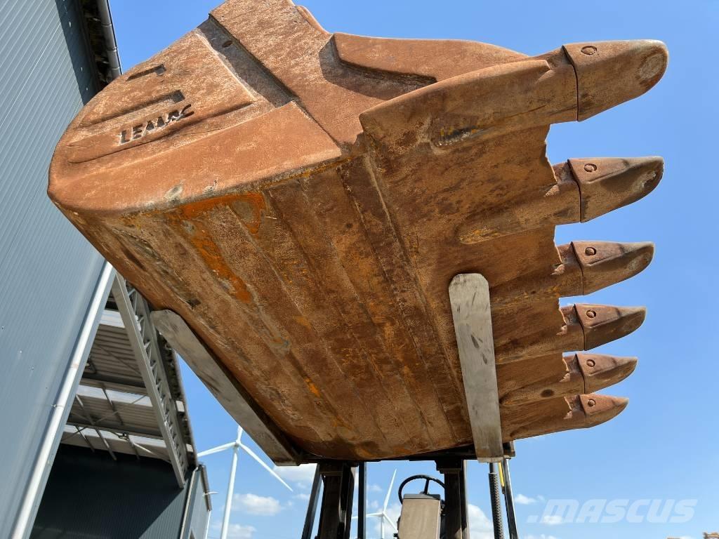 OilQuick OQ90 Buckets