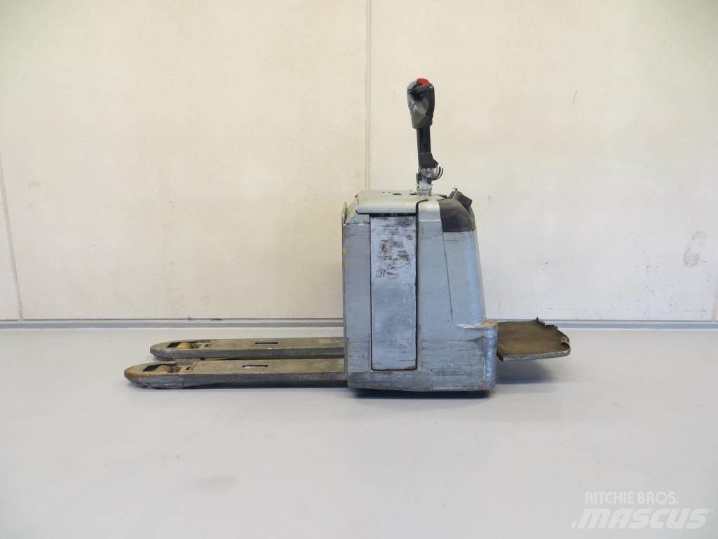 BT LPE240/8 Low lift with platform