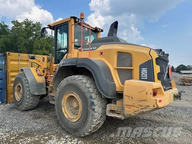  2017 L120H Wheel loaders