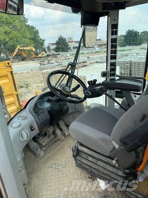  2017 L120H Wheel loaders