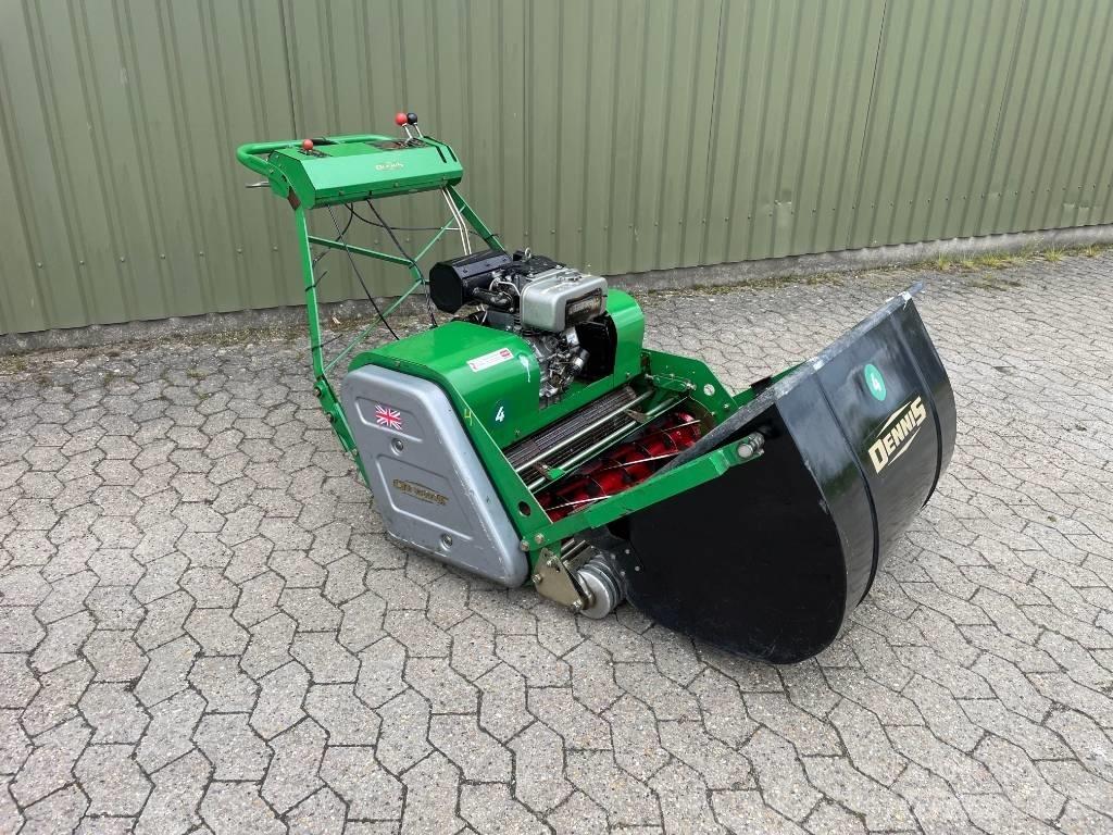 Dennis G860 Greens mowers