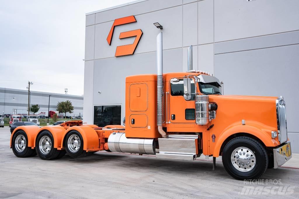 Kenworth W900 Prime Movers