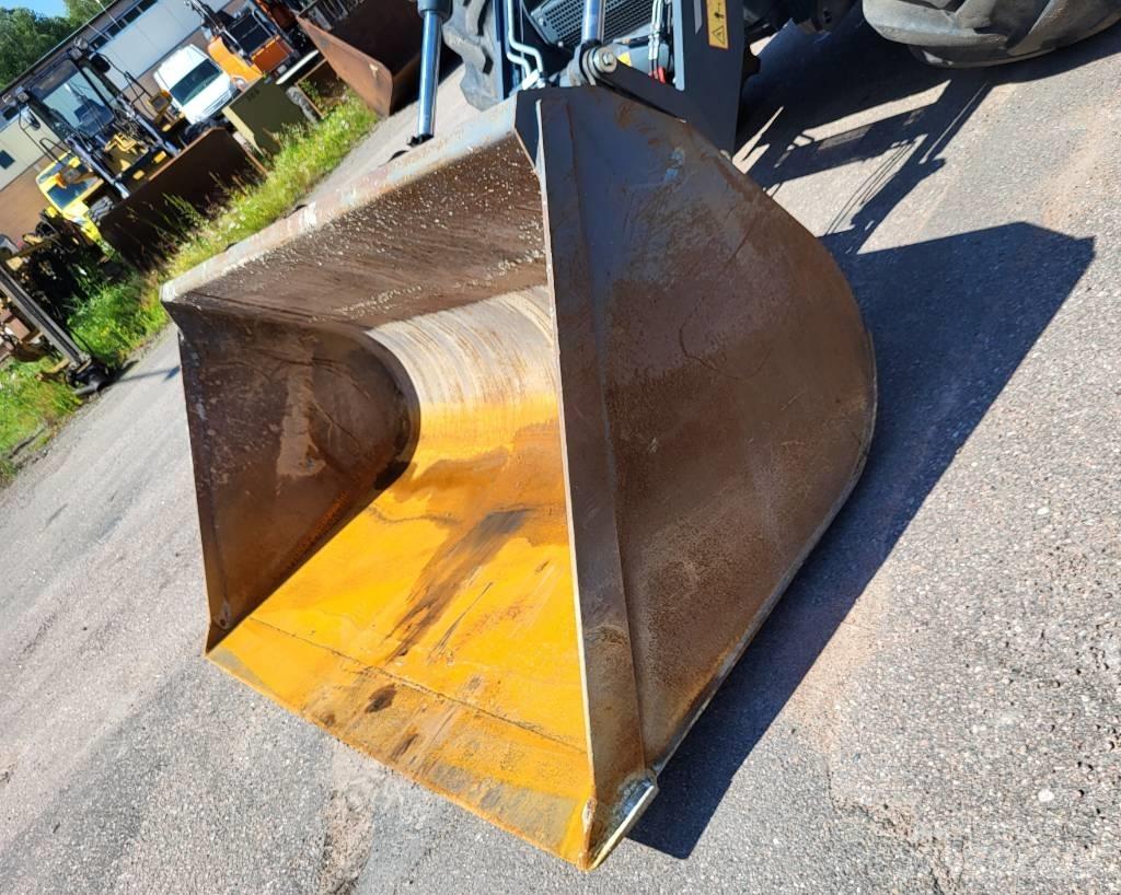 Lännen 8800 K Backhoe