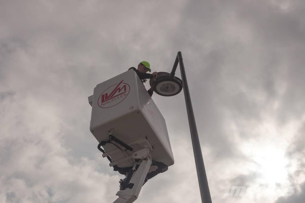 Iveco IS35SI2AA Truck mounted platforms