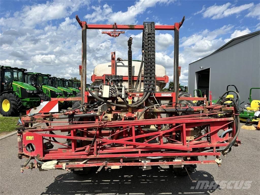 Holder IN280 Trailed sprayers