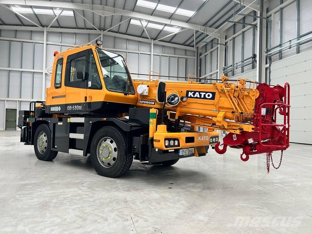 Kato CR-130Ri All terrain cranes