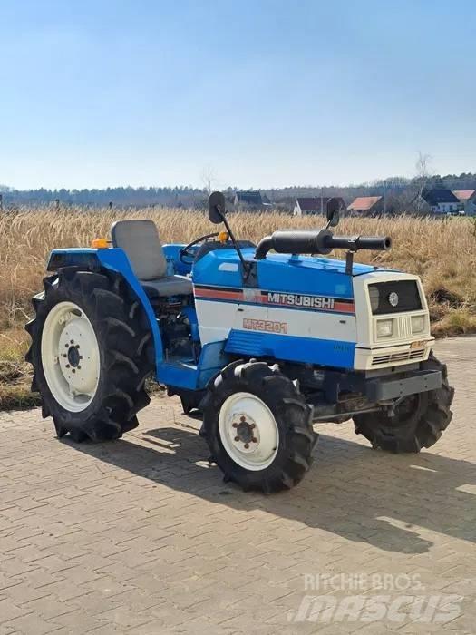 Mitsubishi MT3201 Compact tractors