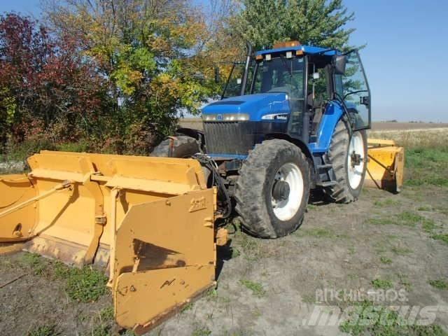 New Holland 8670 Tractors
