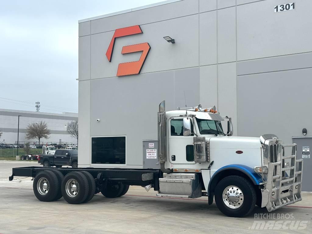 Peterbilt 389 Prime Movers