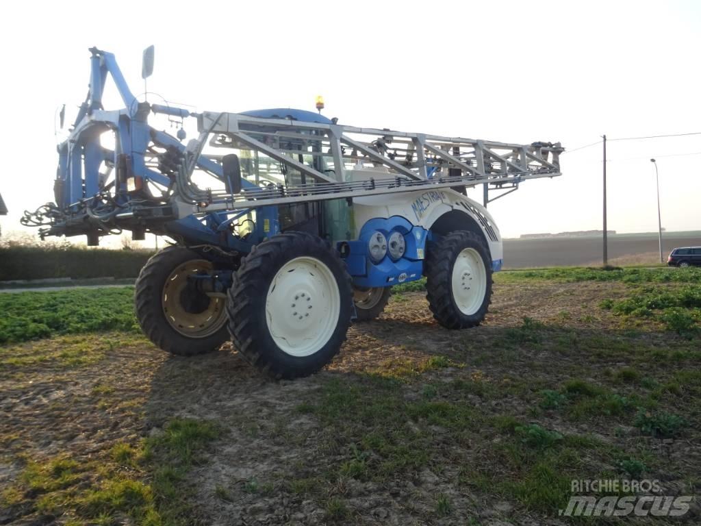 Matrot Maestria 15 Self-propelled sprayers