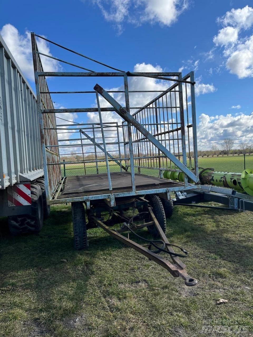 Fortschritt THK 5 Bale trailers