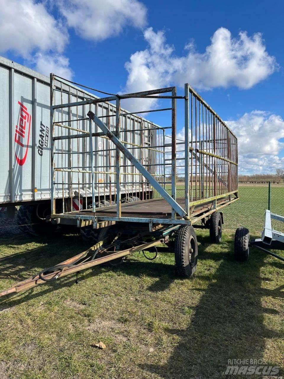 Fortschritt THK 5 Bale trailers